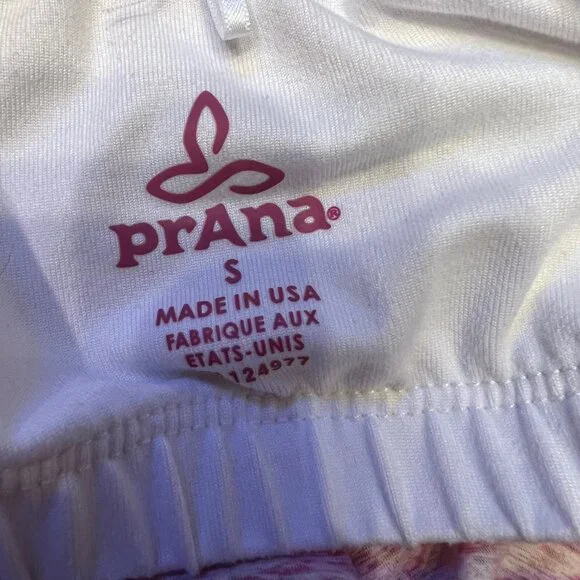 Lot of 4 Prana Tanks, Fit Like Mediums - Picture 8 of 10